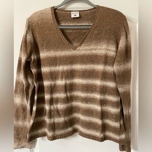 Columbia women’s Sweater. XL